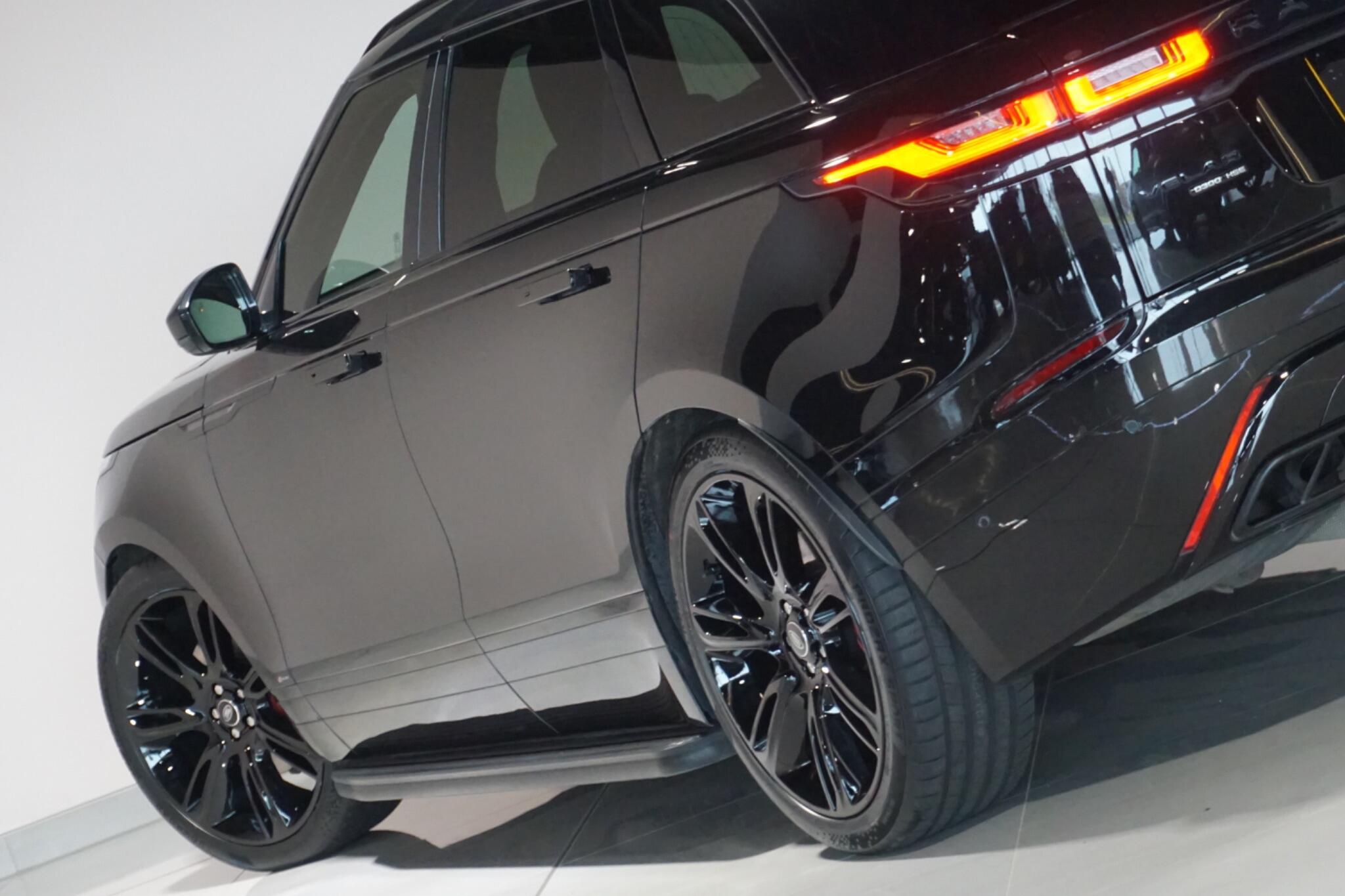 Land Rover Range Rover Velar 3.0 SD6 V6 R-Dynamic HSE SUV 5dr Diesel Auto 4WD Euro 6 (s/s) (300 ps)